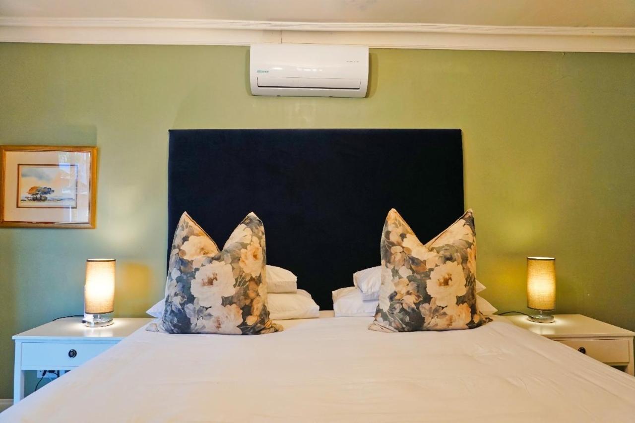 182 Old Transkei Road Hotel อีสต์ลอนดอน ภายนอก รูปภาพ